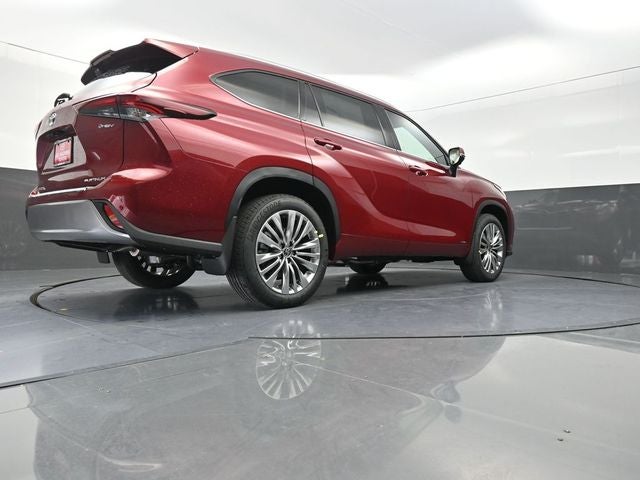 2026 Toyota Highlander Hybrid Platinum