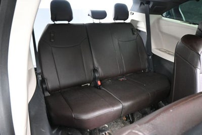 2022 Toyota Sienna Platinum 7 Passenger