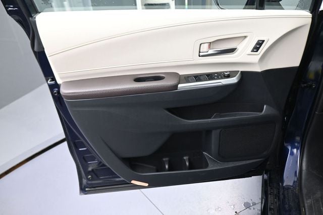 2022 Toyota Sienna Platinum 7 Passenger