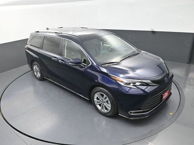 2022 Toyota Sienna Platinum 7 Passenger
