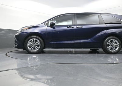 2022 Toyota Sienna Platinum 7 Passenger