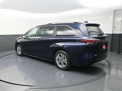 2022 Toyota Sienna Platinum 7 Passenger