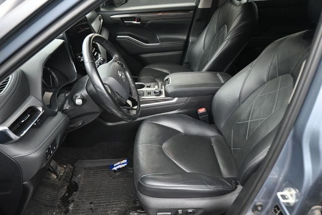 2021 Toyota Highlander Platinum