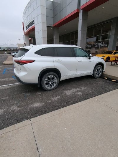 2021 Toyota Highlander Hybrid XLE