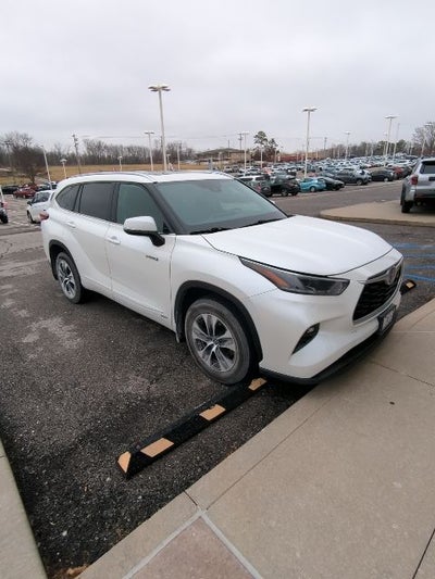 2021 Toyota Highlander Hybrid XLE