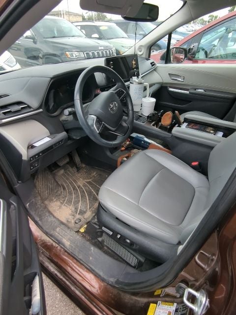 2022 Toyota Sienna XLE 7 Passenger