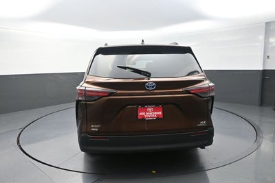 2022 Toyota Sienna XLE 7 Passenger