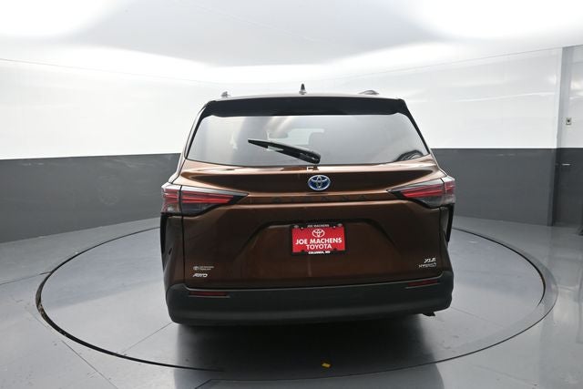 2022 Toyota Sienna XLE 7 Passenger
