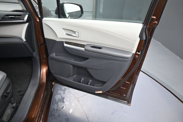 2022 Toyota Sienna XLE 7 Passenger
