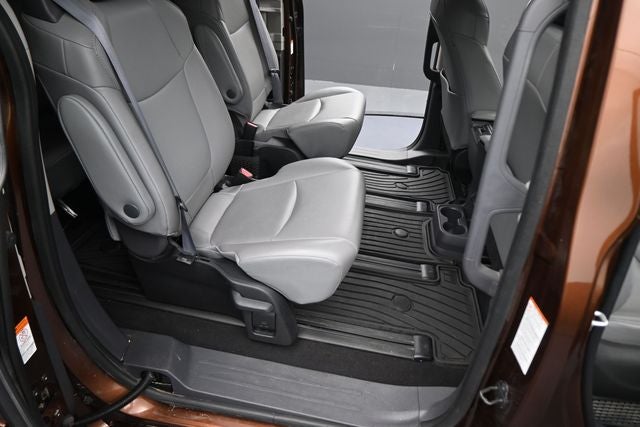 2022 Toyota Sienna XLE 7 Passenger