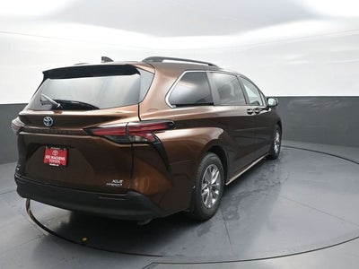 2022 Toyota Sienna XLE 7 Passenger