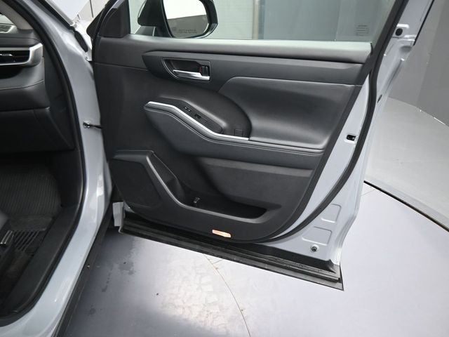 2024 Toyota Highlander Hybrid XLE