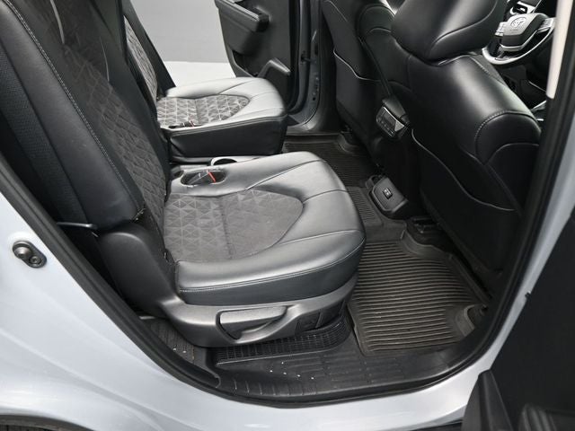 2024 Toyota Highlander Hybrid XLE