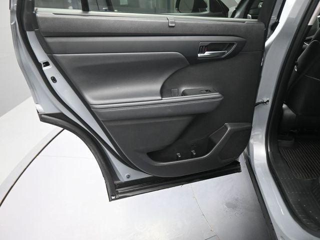 2024 Toyota Highlander Hybrid XLE