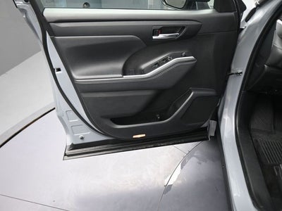 2024 Toyota Highlander Hybrid XLE