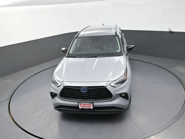2024 Toyota Highlander Hybrid XLE