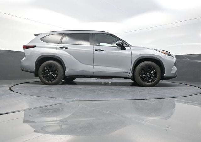 2024 Toyota Highlander Hybrid XLE