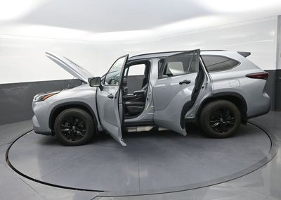 2024 Toyota Highlander Hybrid XLE