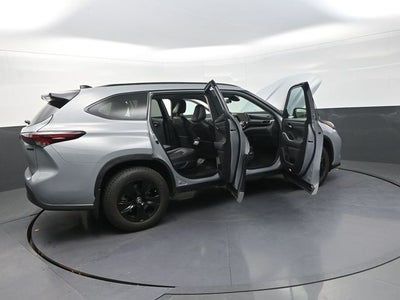 2024 Toyota Highlander Hybrid XLE