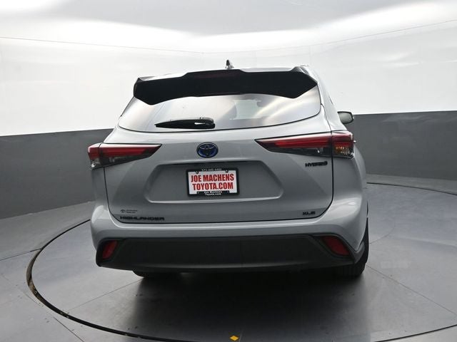 2024 Toyota Highlander Hybrid XLE