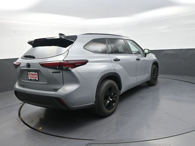 2024 Toyota Highlander Hybrid XLE