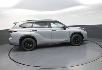 2024 Toyota Highlander Hybrid XLE