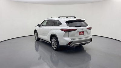 2026 Toyota Highlander Platinum