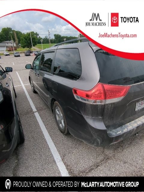 2011 Toyota Sienna LE