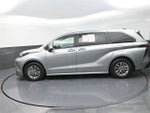 2025 Toyota Sienna LE 8 Passenger