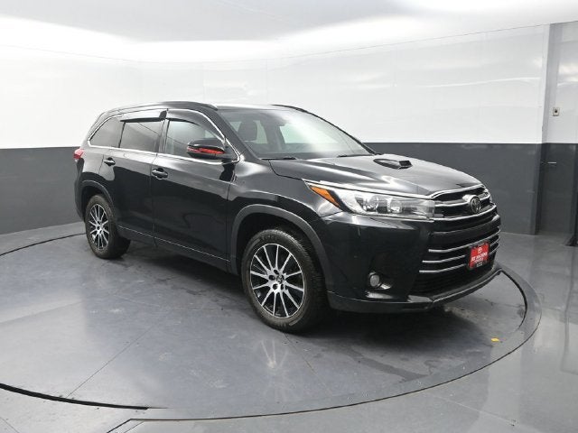 2017 Toyota Highlander SE