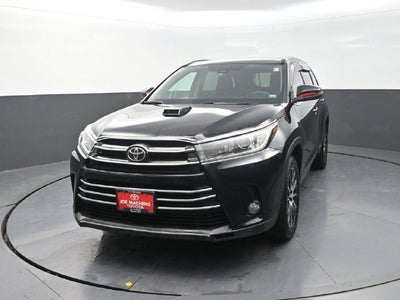 2017 Toyota Highlander SE