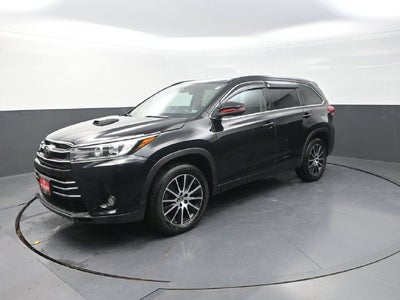 2017 Toyota Highlander SE