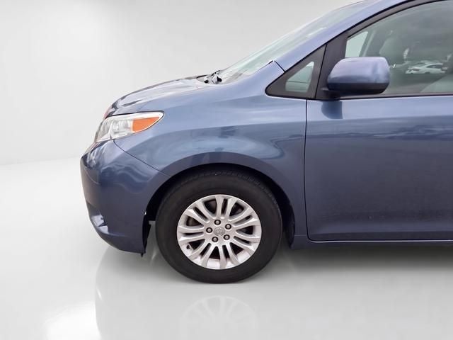 2015 Toyota Sienna XLE Premium 8 Passenger