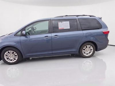 2015 Toyota Sienna XLE Premium 8 Passenger