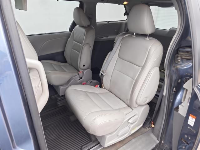 2015 Toyota Sienna XLE Premium 8 Passenger