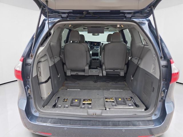 2015 Toyota Sienna XLE Premium 8 Passenger