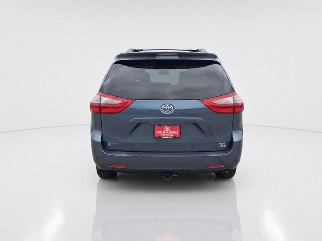 2015 Toyota Sienna XLE Premium 8 Passenger