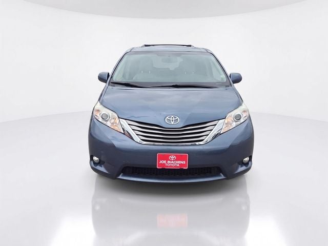 2015 Toyota Sienna XLE Premium 8 Passenger