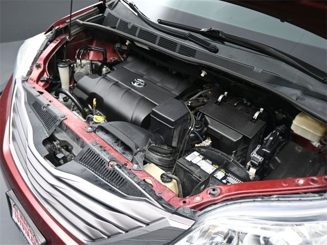 2016 Toyota Sienna XLE 7 Passenger