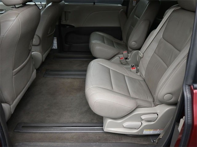 2016 Toyota Sienna XLE 7 Passenger