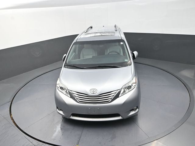2015 Toyota Sienna XLE 7 Passenger
