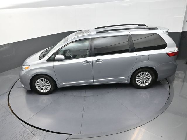 2015 Toyota Sienna XLE 7 Passenger