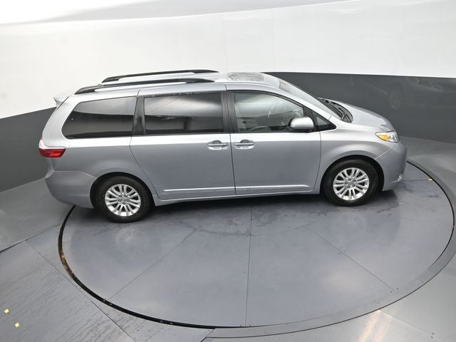 2015 Toyota Sienna XLE 7 Passenger
