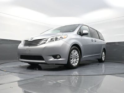 2015 Toyota Sienna XLE 7 Passenger