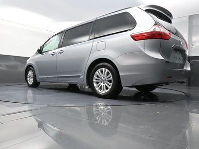 2015 Toyota Sienna XLE 7 Passenger