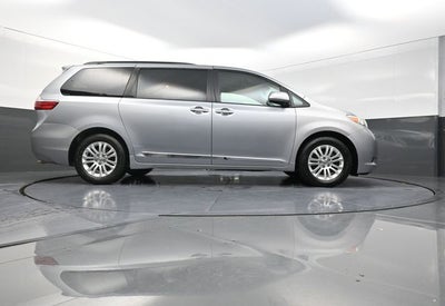 2015 Toyota Sienna XLE 7 Passenger