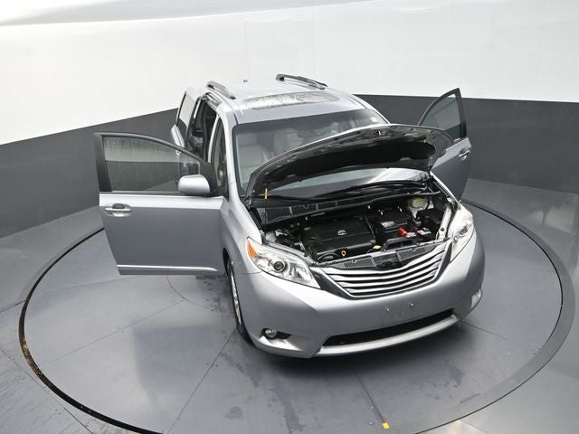 2015 Toyota Sienna XLE 7 Passenger