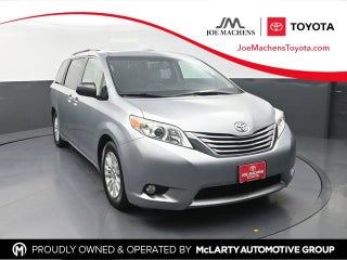 2016 Toyota Sienna XLE 8 Passenger