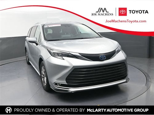 2024 Toyota Sienna XLE