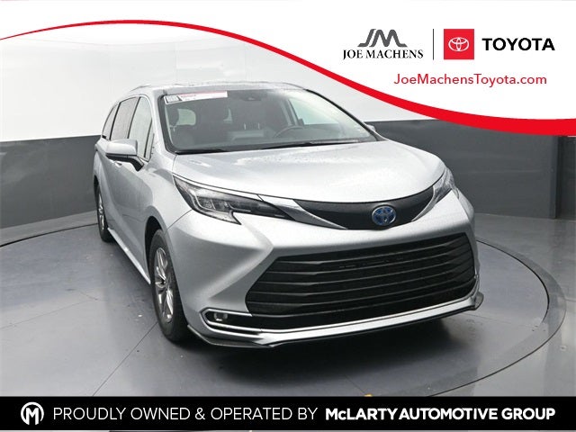 2024 Toyota Sienna XLE